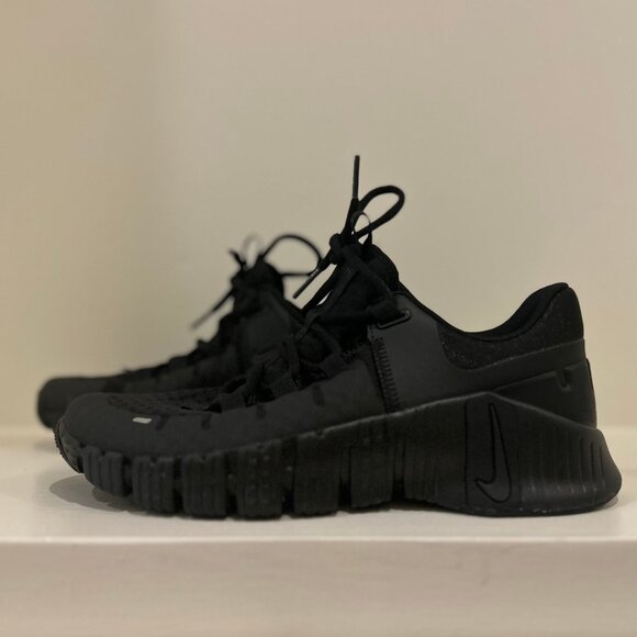Nike Free Metcon 5 Women's TrainingShoes (DV3950-004, Black/Anthracite) Size 7.0 - Picture 1 of 6